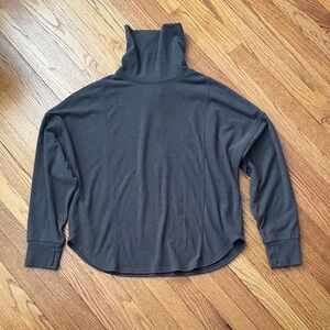 Varley Charcoal Long Sleeve Top